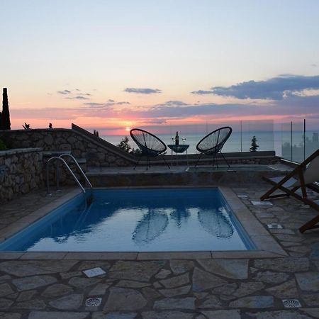 Villa Thetis With Private Pool Where The Sunsets Fade Away Áyios Nikítas Eksteriør billede