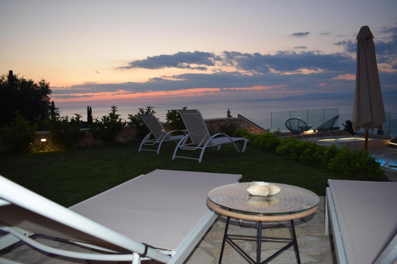 Villa Thetis With Private Pool Where The Sunsets Fade Away Áyios Nikítas Eksteriør billede