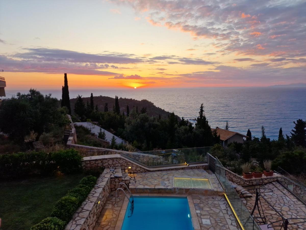 Villa Thetis With Private Pool Where The Sunsets Fade Away Áyios Nikítas Eksteriør billede
