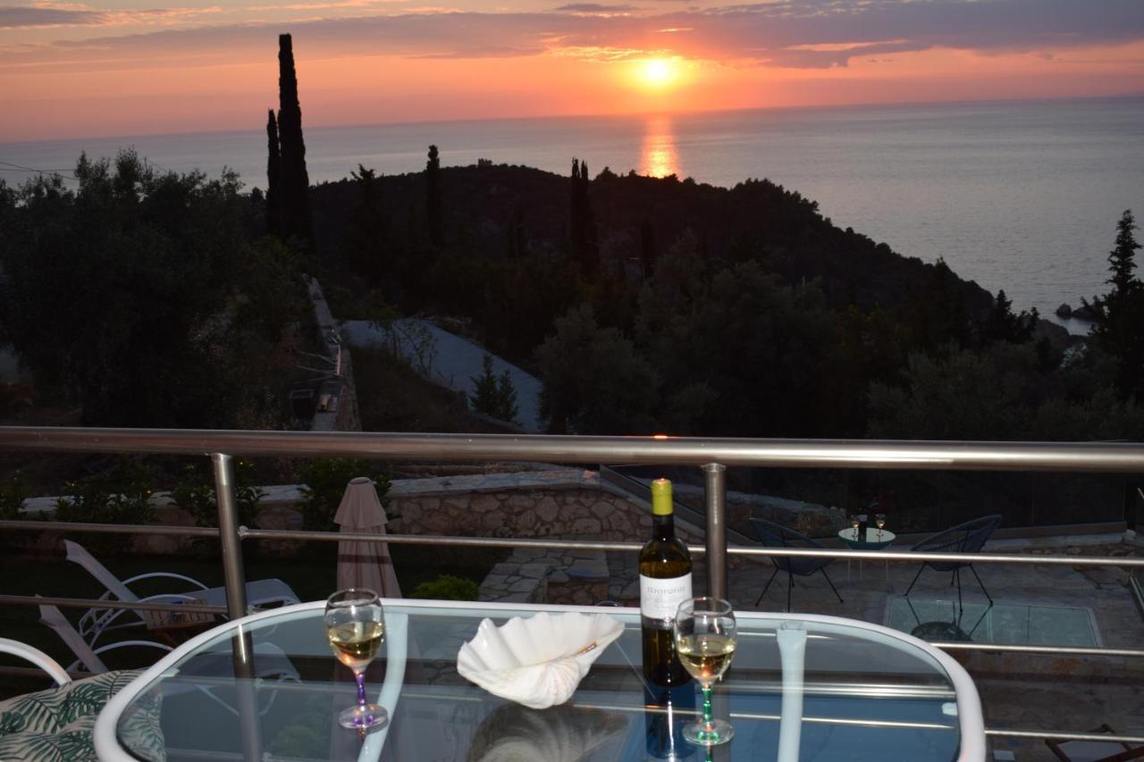 Villa Thetis With Private Pool Where The Sunsets Fade Away Áyios Nikítas Eksteriør billede