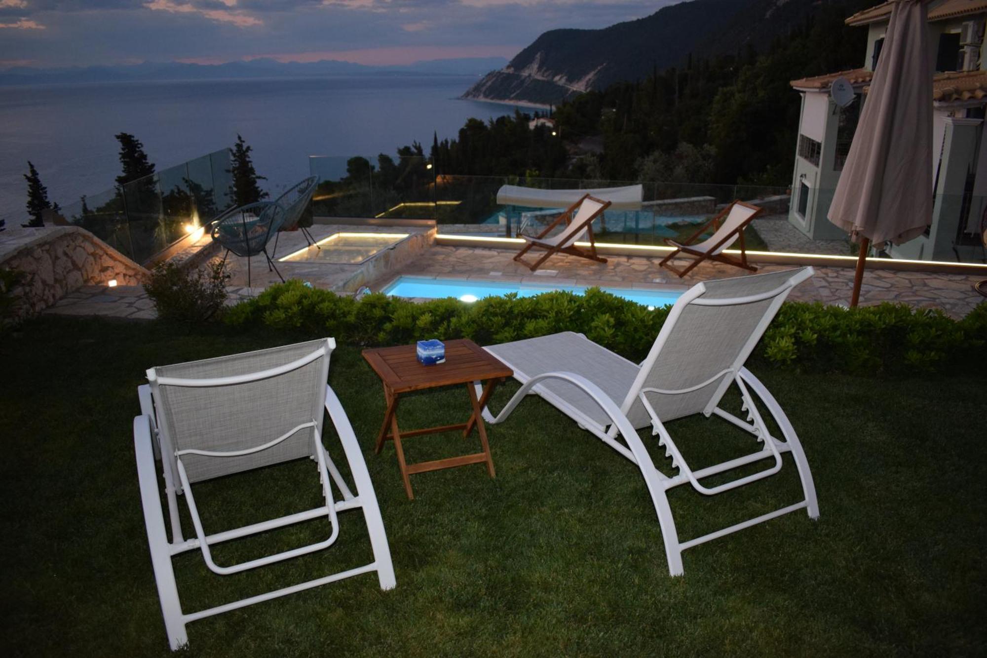 Villa Thetis With Private Pool Where The Sunsets Fade Away Áyios Nikítas Eksteriør billede